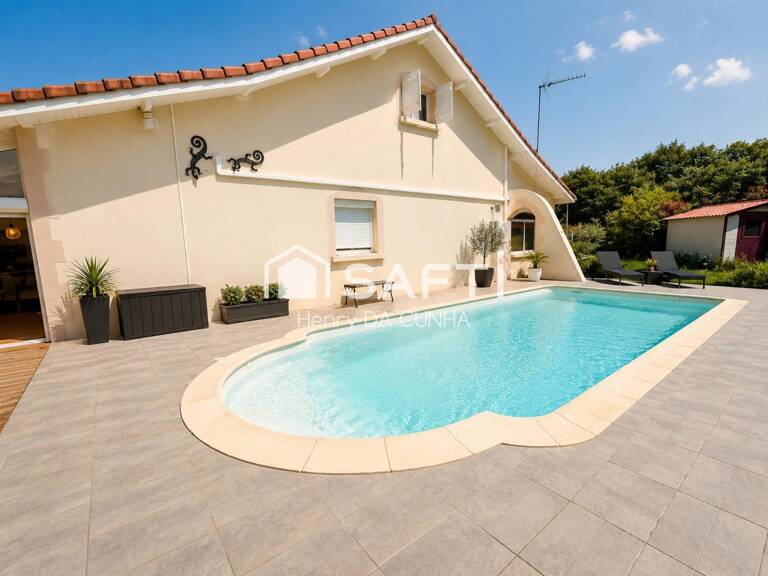 Villa de caractère avec piscine et espace studio — photo 1