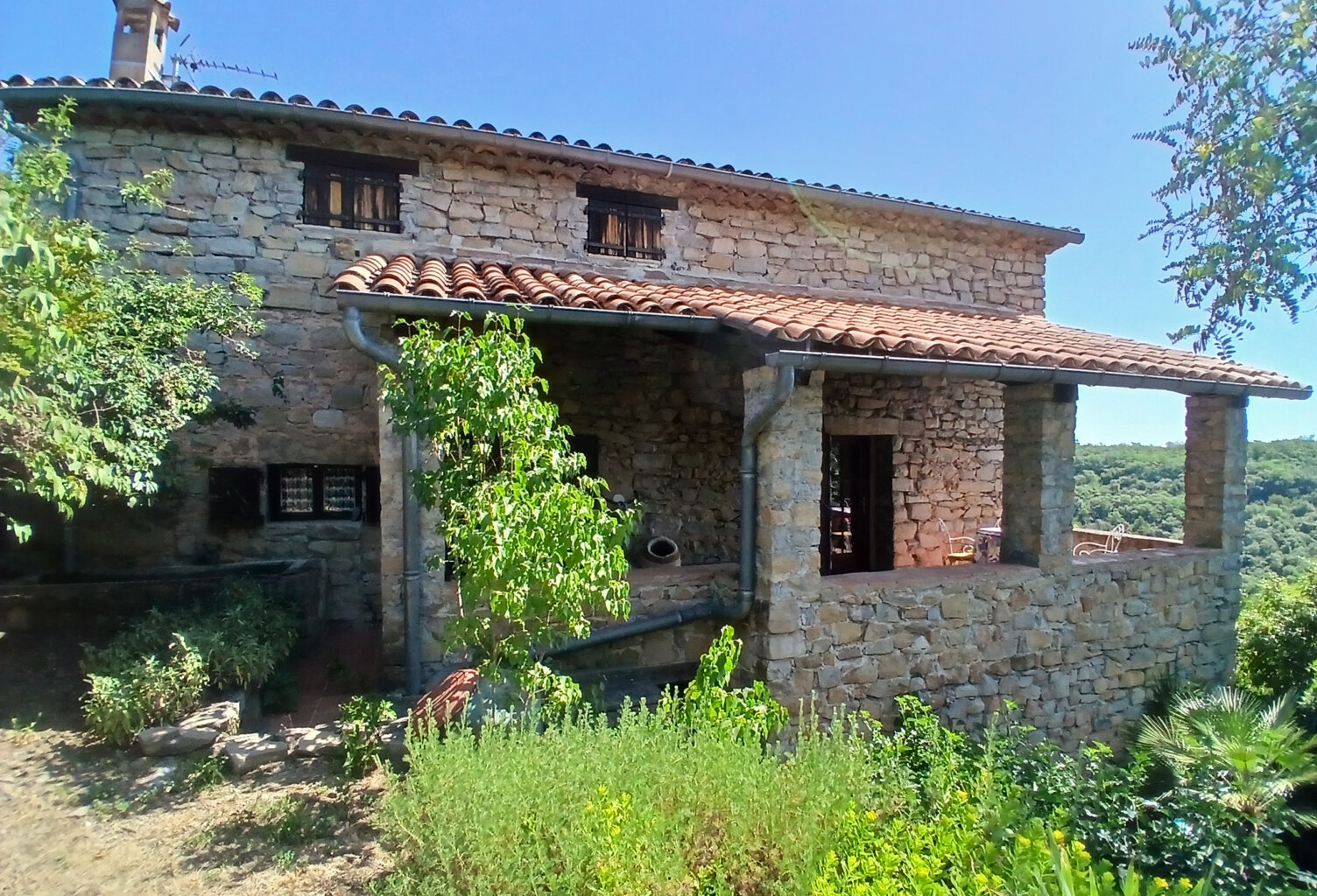 VENTE - MAS - 90 M2 HAB - 5 PIECES - ST MARTIN DE VALGALGUES — photo 1