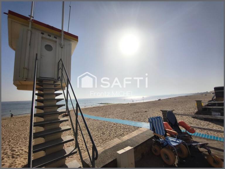 La plage à pied serviette sur l'épaule ! — photo 1