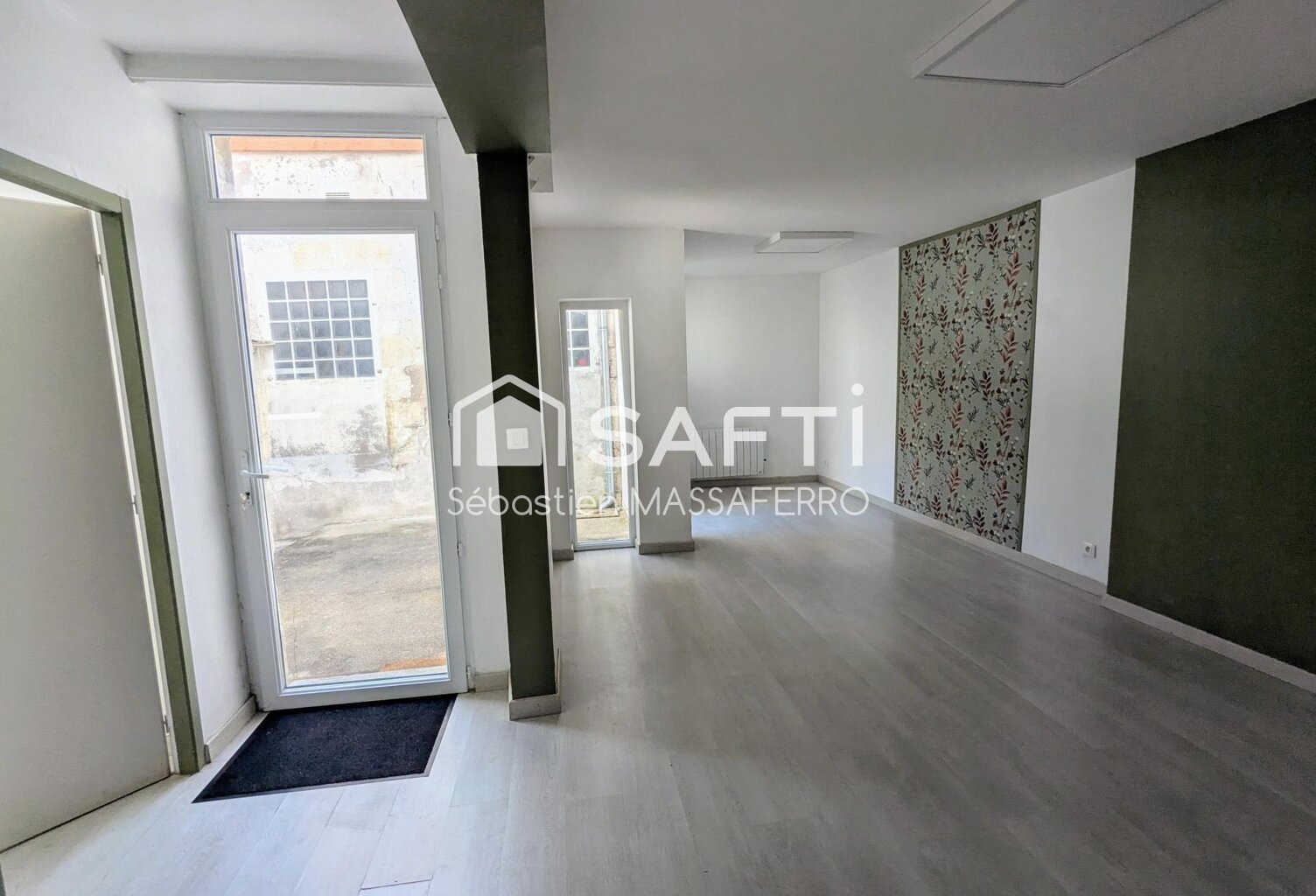 Immeuble de rapport en hypercentre de Cosne — photo 1
