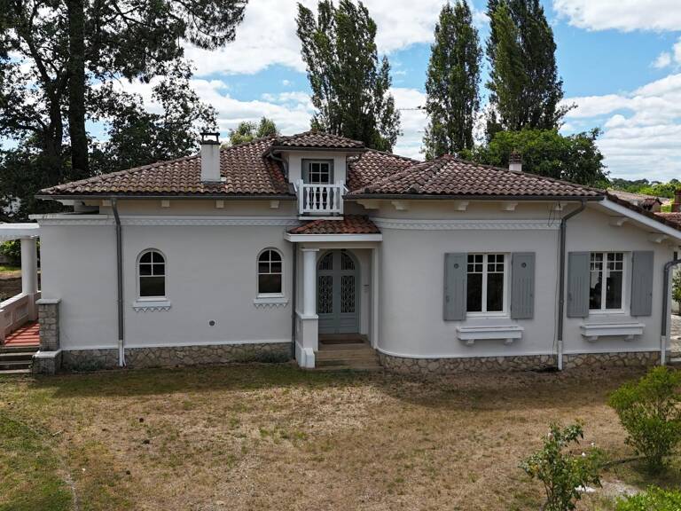 Maison Art déco sur 2 700 m² constructibles — photo 1