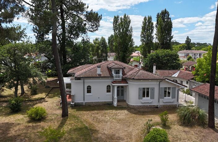 Maison Art déco sur 2 700 m² constructibles — photo 3