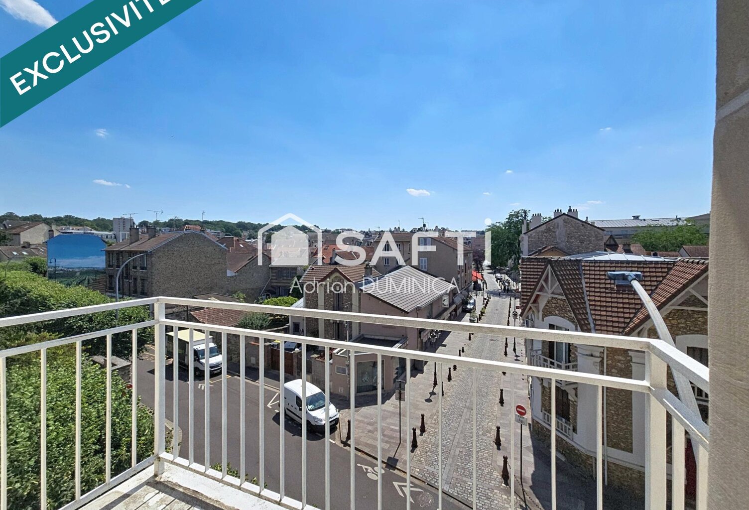 POISSY CENTRE  T3 AVEC BALCON, VUE DÉGAGÉE, PARKING ET CAVE — photo 1