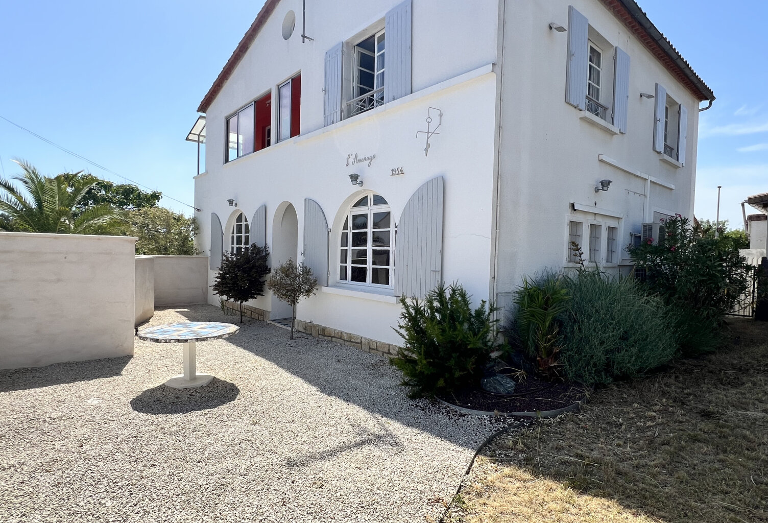 SAINT PALAIS SUR MER - 400 M PLAGE DU BUREAU ET DES COMMERCES - APPARTEMENT 87 M2 HABITABLES AVEC JARDIN — photo 1