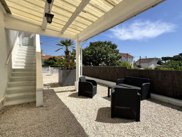 SAINT PALAIS SUR MER - 400 M PLAGE DU BUREAU ET DES COMMERCES - APPARTEMENT 91 M2 HABITABLES AVEC VUE DEGAGÉE — photo du bien