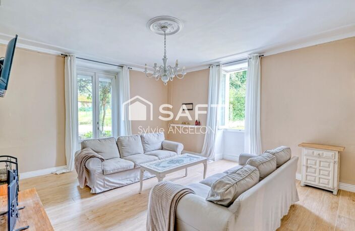 Propriété rénovée avec piscine et dépendance — photo 4