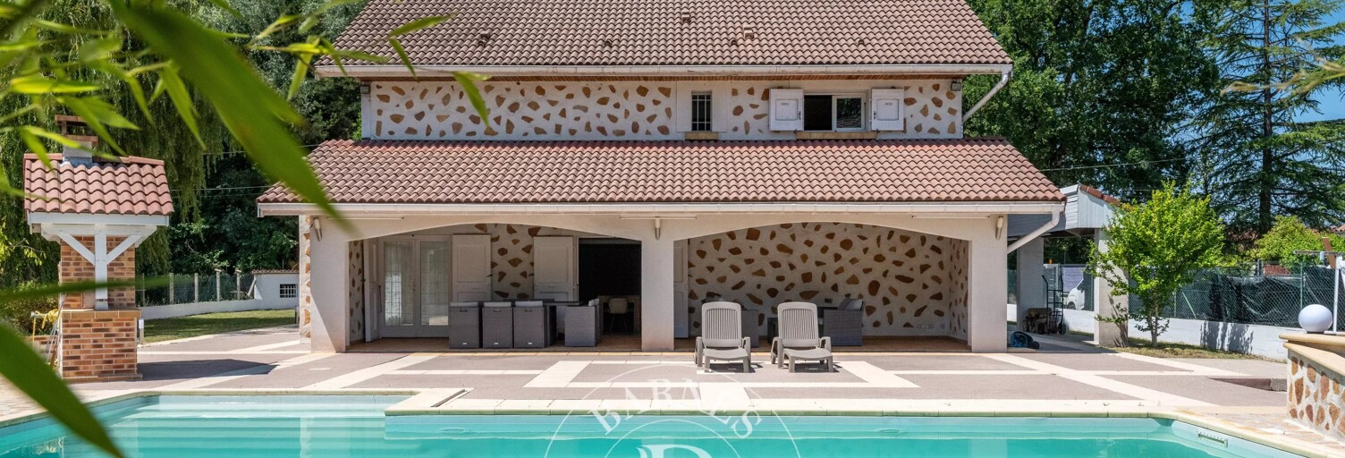 Maison 9 Pièces 238 m² à vendre à Tignieu-Jameyzieu (38230)