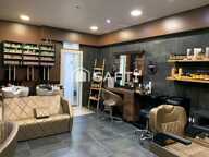 Fonds de commerce Coiffure  Esthétique en plein centre-ville — photo 2