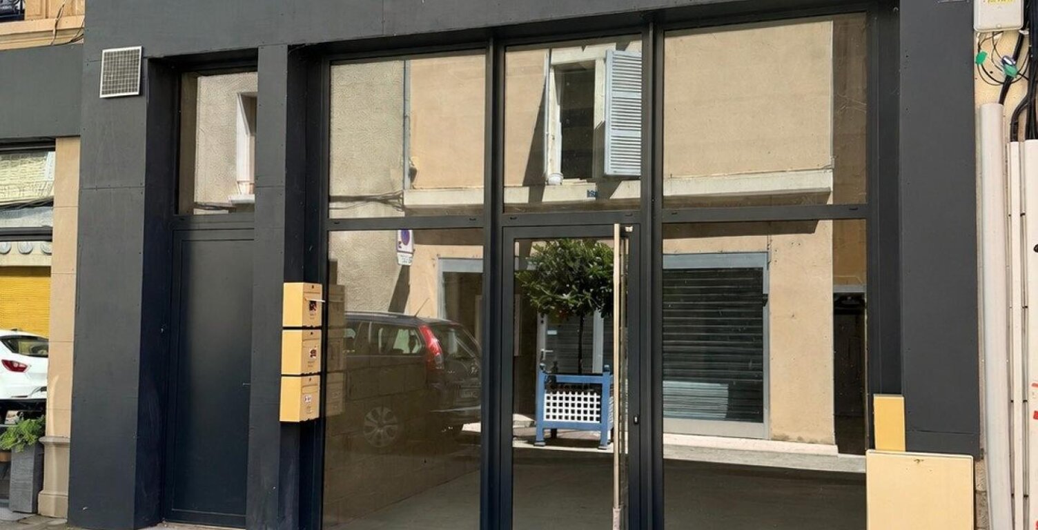 Local commercial en cœur de ville — photo 1