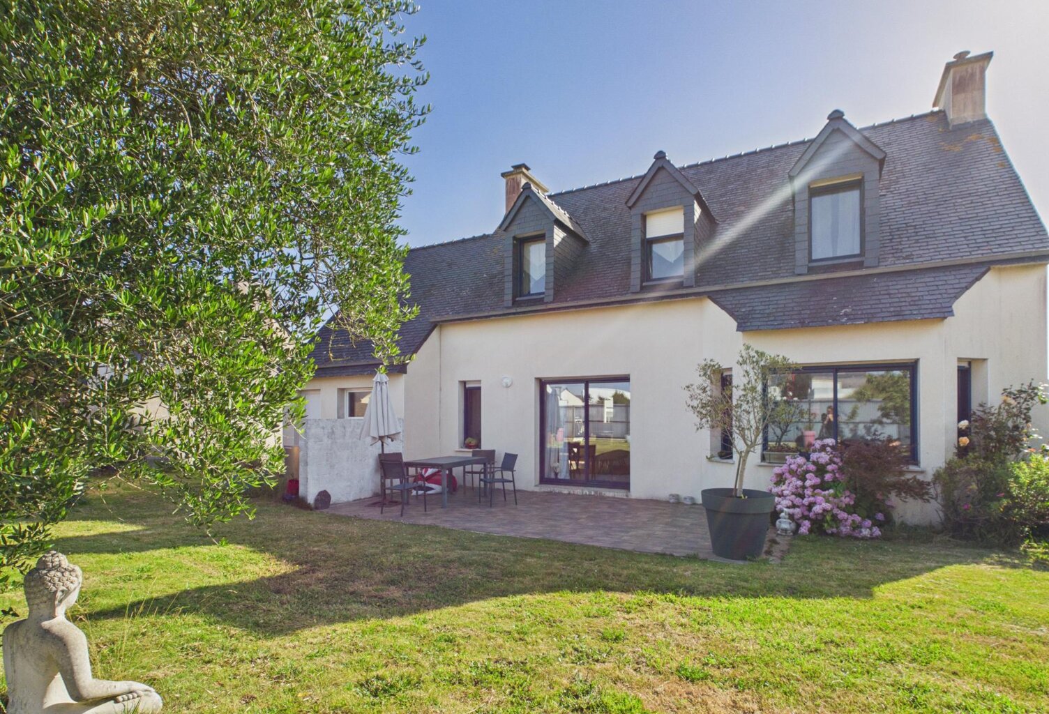 Maison familiale de 125 m²  4 chambres  Vie de plain-pied  Plouescat — photo 1