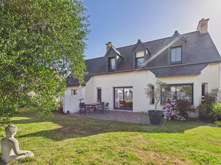 Maison familiale de 125 m²  4 chambres  Vie de plain-pied  Plouescat — photo 1