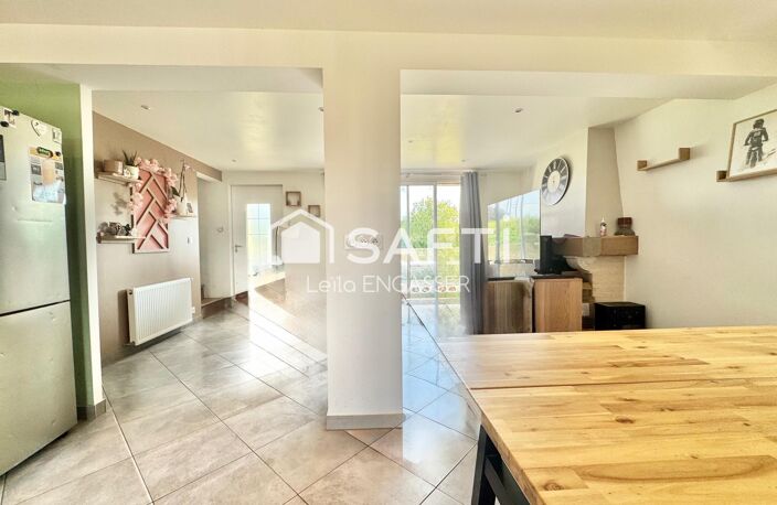 Maison familiale aux beaux volumes et au fort potentiel - Sous sol total — photo 3