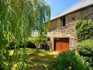 Niché au cœur d'un hameau paisible — photo 2