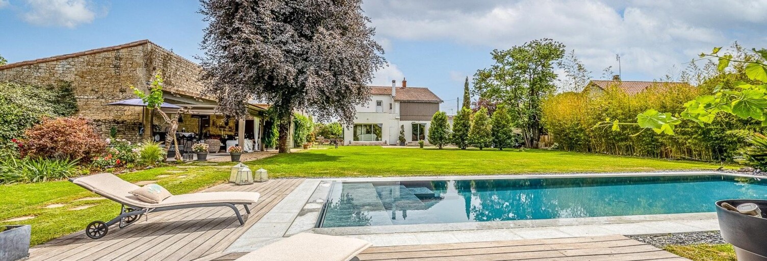 Maison 9 Pièces 240 m² à vendre à Niort (79000)