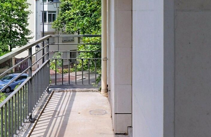5 pièces sur 2 niveaux · DPE C · Parking inclus + Balcons — photo 2