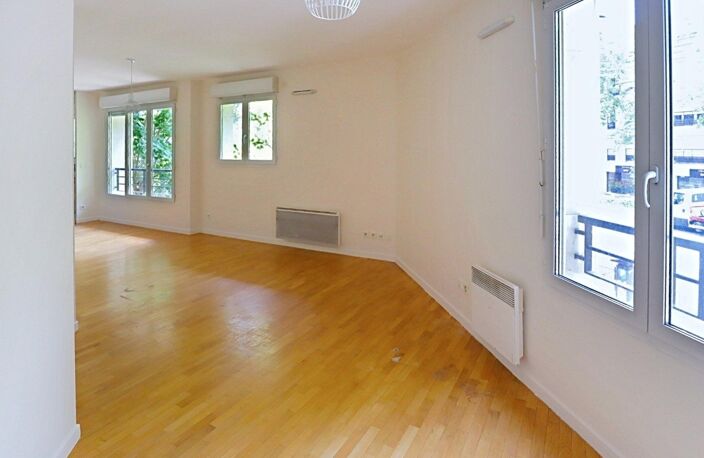 5 pièces sur 2 niveaux · DPE C · Parking inclus + Balcons — photo 3