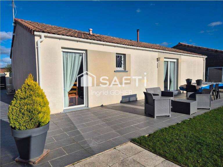 Maison de plain-pied - Jardin - Garage — photo 1