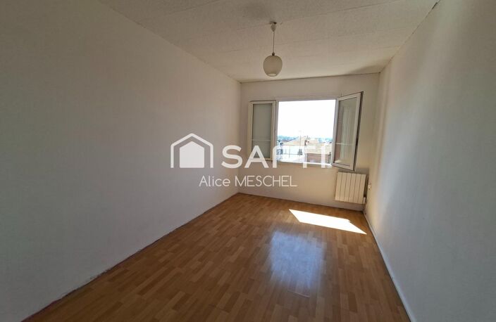 Un appartement T4 -cave- balcon -terrasse- — photo 3