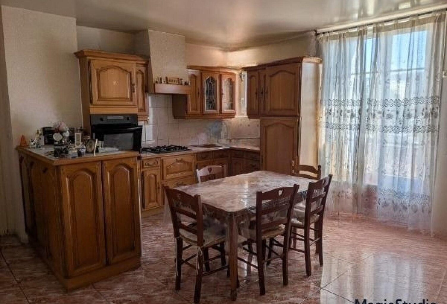 EXCEPTIONNEL, Appartemen de 54 m² avec 2 chambres,  garage, parking, grenier et cave  à  Champagnole JURA — photo 1