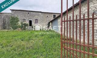 Immeuble  100 m² à vendre à Brie (16590)