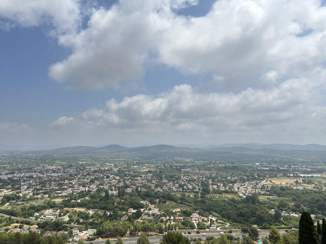 Solliès-Ville T4 + Terrasses Vue panoramique — photo du bien