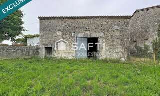 Immeuble  100 m² à vendre à Brie (16590)