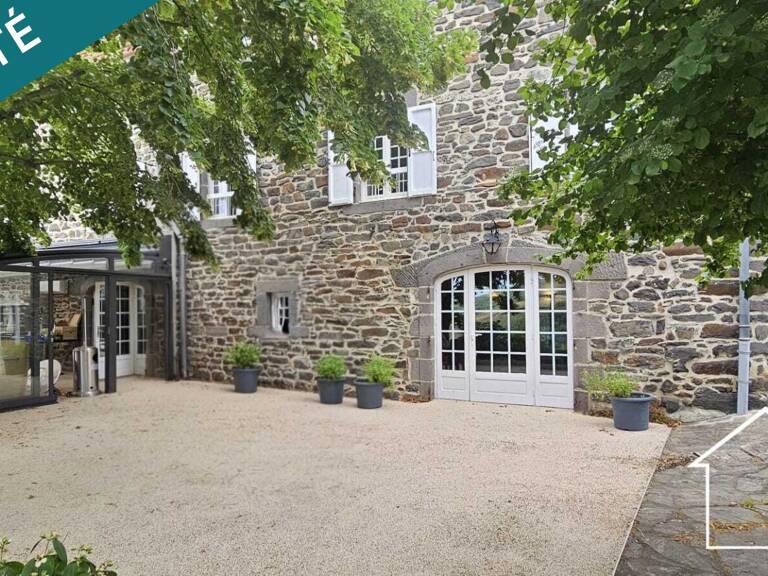 Ensemble immobilier de caractère aux multiples possibilités ! — photo 1