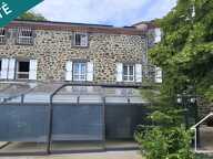 Propriété de caractère  3 logements, dépendances et vue panoramique  Massiac — photo 2