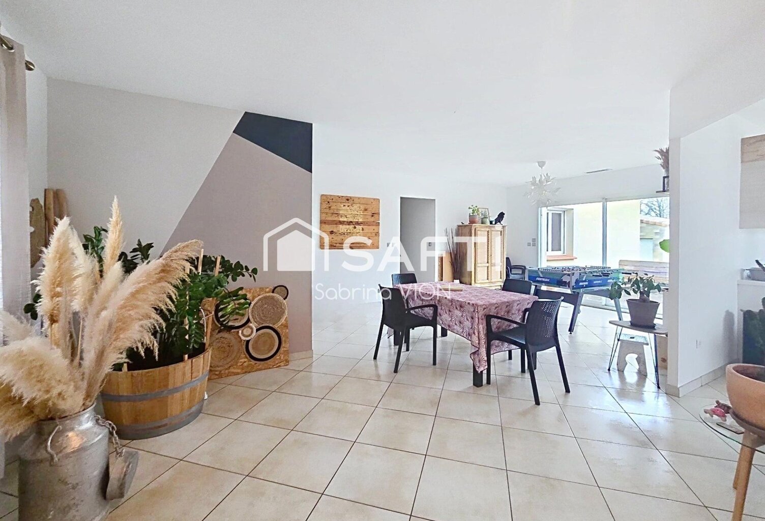 MAISON T6 PLAIN-PIED ET GRAND GARAGE — photo 1