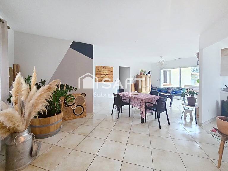 MAISON T6 PLAIN-PIED ET GRAND GARAGE — photo 1