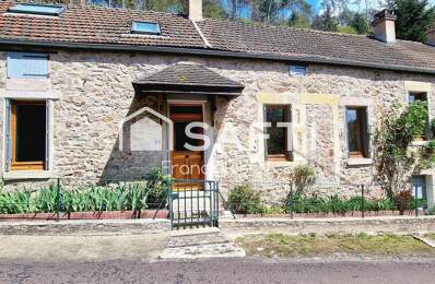 Maison en pierre de 157m2 avec jardin atypique — photo du bien