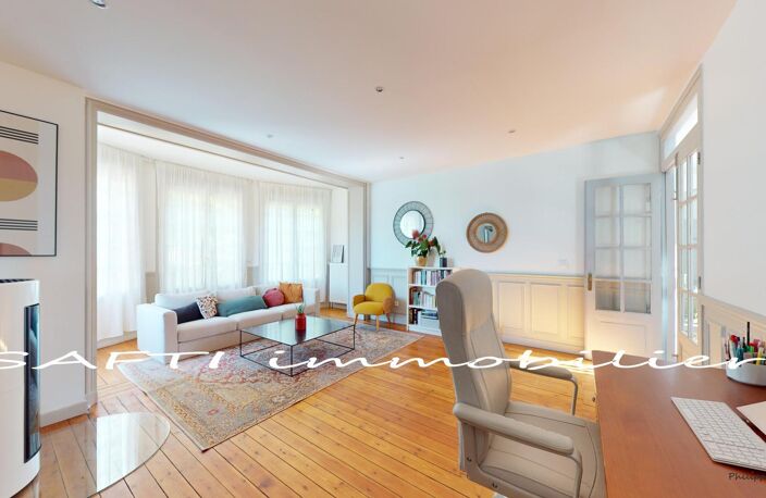 Demeure de 190 m2 habitables de 8 pièces, 5 chambres + cave sur un terrain clos de 1000 m2 sans vis-à-vis. — photo 5