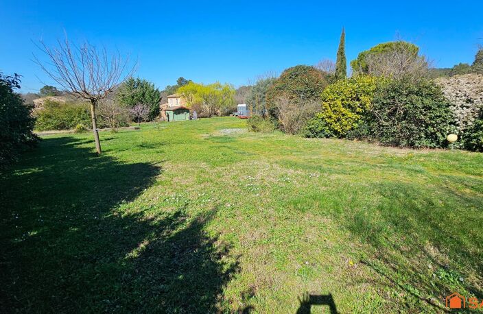 Terrain plat au calme — photo 3