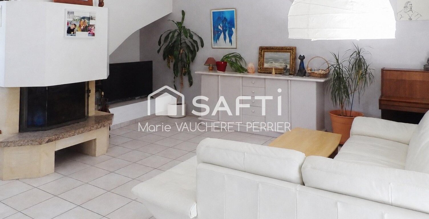 Maison familiale avec double garage et jardin au calme — photo 1
