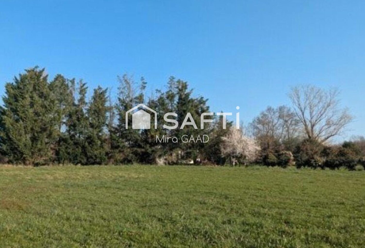 Terrain plat constructible de 799m2 viabilisé et tout à l'égout — photo 1