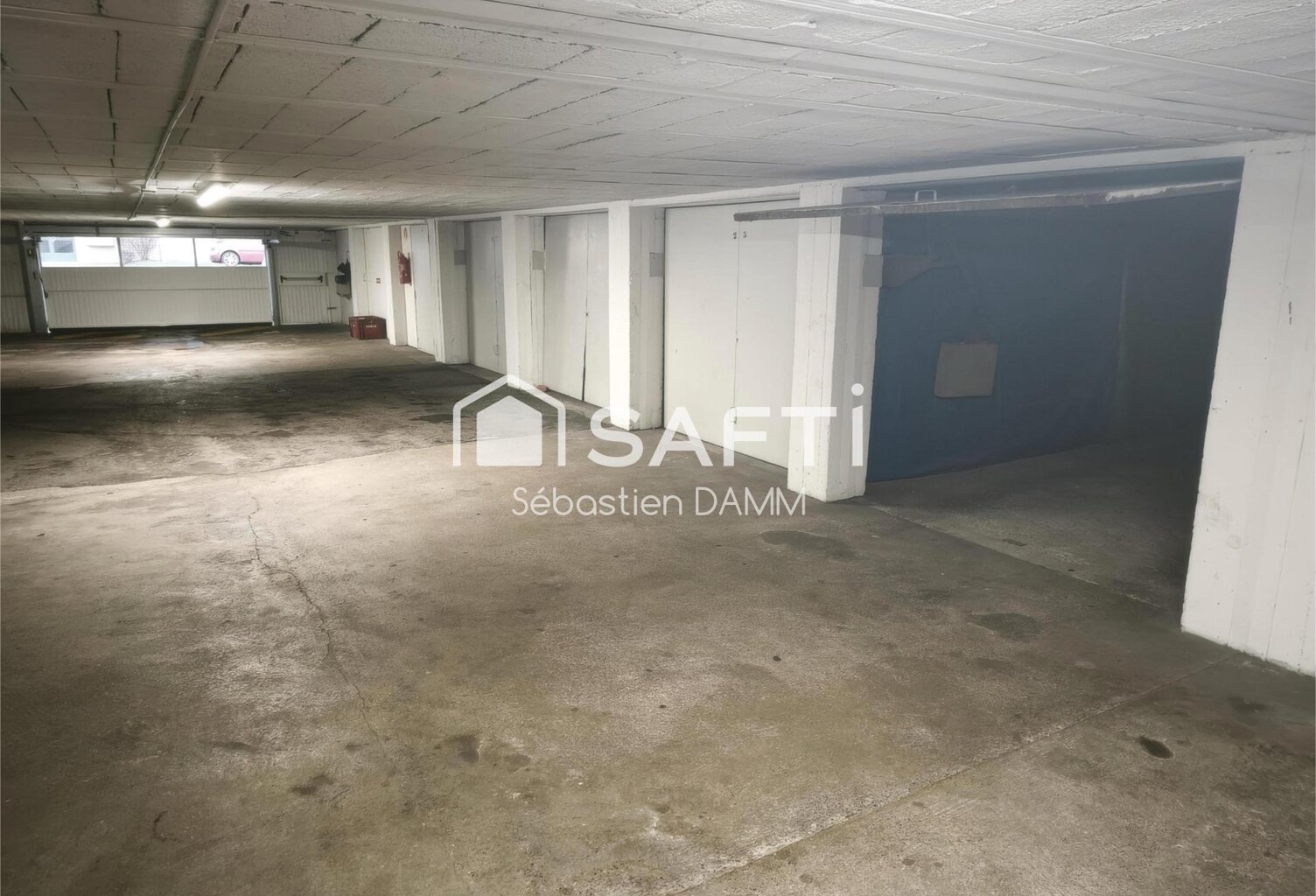 Garage à vendre  Résidence du Château à Illzach  Idéal investisseur ou résident — photo 1