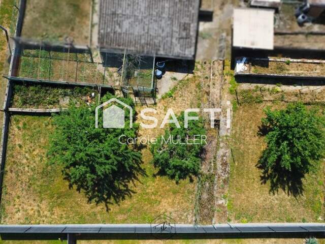 Terrain constructible de 440 m² à vendre  Buding — photo du bien