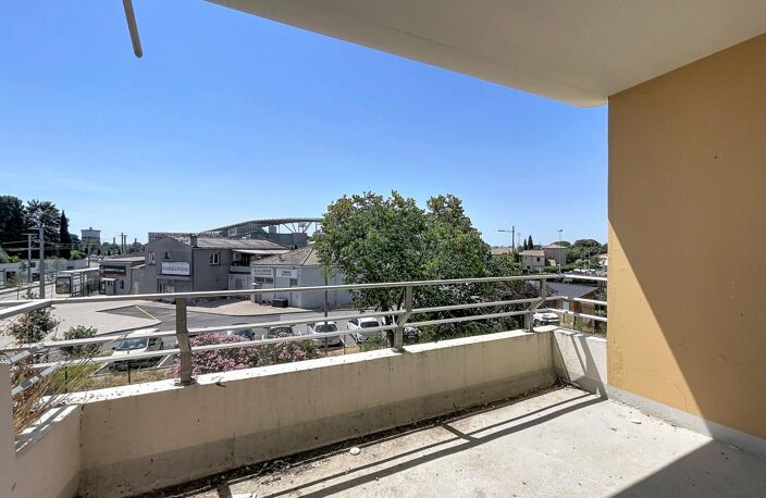 GRAND T3 AVEC BALCON VUE DEGAGEE — photo 2