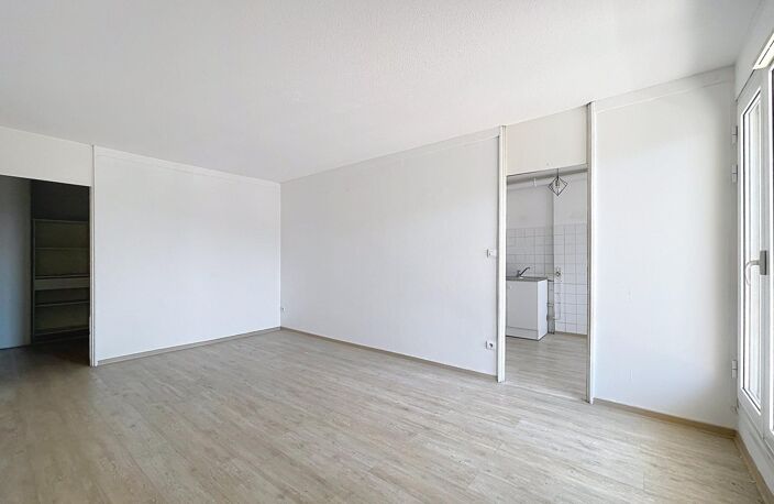 GRAND T3 AVEC BALCON VUE DEGAGEE — photo 4