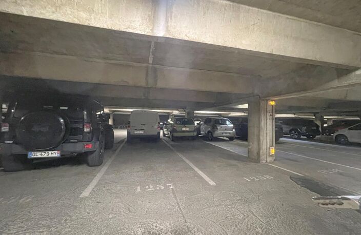 centre ville parking sécurisé en sous-sol — photo 2
