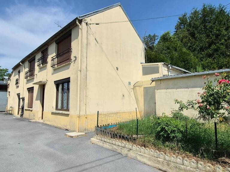 Proche de Fismes - Plusieurs garages - 3 chambres possible 4. — photo 1