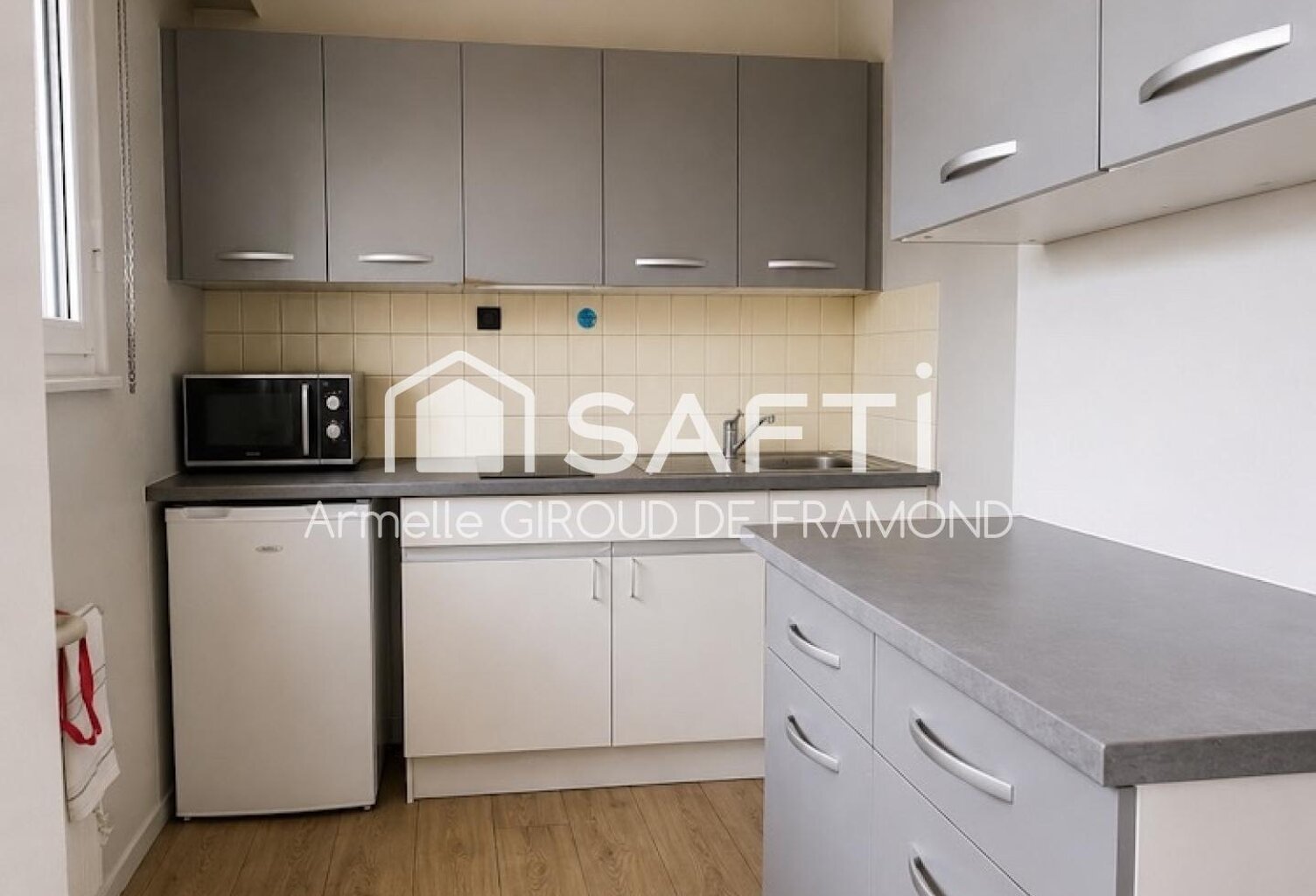 Situé à Mulhouse (68100)  Studio 29,5 m2 avec terrasse et fort potentiel dans résidence sécurisée avec ascenseur, très proche canal vue dégagée sur l'Almaleggo et à 12 mn à pied de la gare. — photo 1