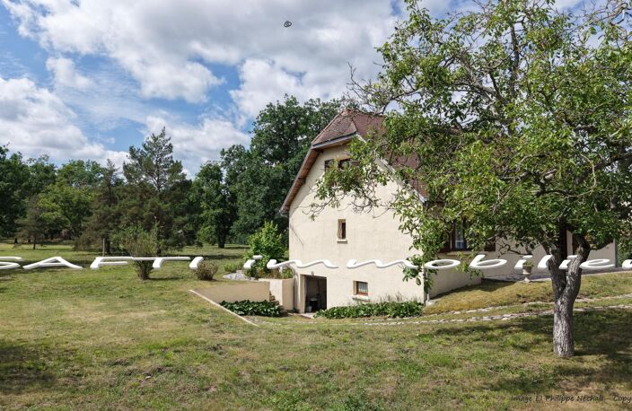 Maison de 177m2 habitables - 4 chambres - terrain de 6600m2 autour + sous-sol total . — photo 3