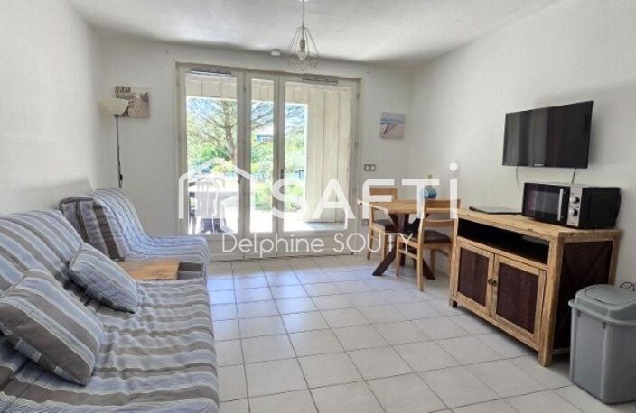 Studio avec terrasse dans résidence avec piscine — photo 3