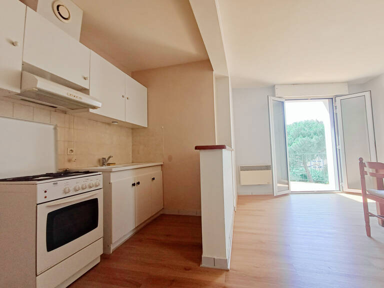 AUBENAS CENTRE - STUDIO 28m2 + BALCON  -  ASCENSEUR — photo 1