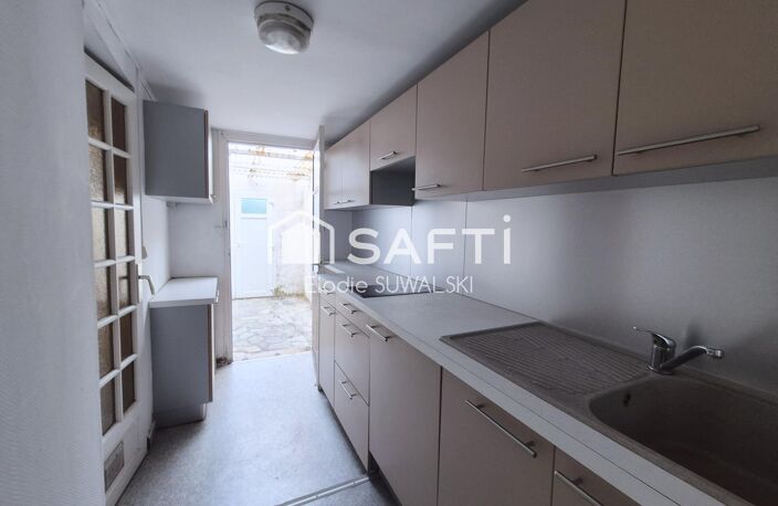Idéal investisseur ou professionnel  Immeuble avec local commercial et fort potentiel. — photo 2