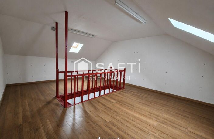 Idéal investisseur ou professionnel  Immeuble avec local commercial et fort potentiel. — photo 4