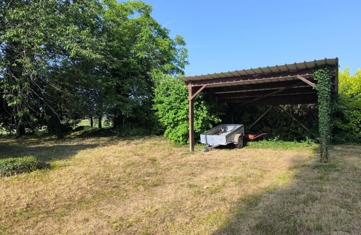 Périgourdine de 80m2 avec sa grange, sur 2554 m2 — photo 4