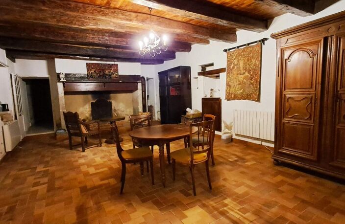 Périgourdine de 80m2 avec sa grange, sur 2554 m2 — photo 5
