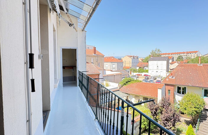 ROANNE CENTRE-VILLE / GARE,  APPARTEMENT TYPE 3 AVEC COMBLES — photo 4